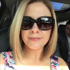 Meet your Posher, Amy